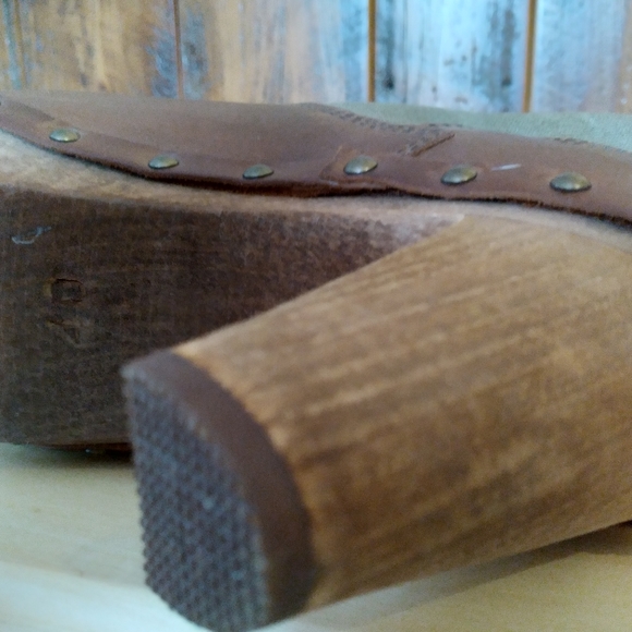 Tall platform clog boots - Picture 7 of 9